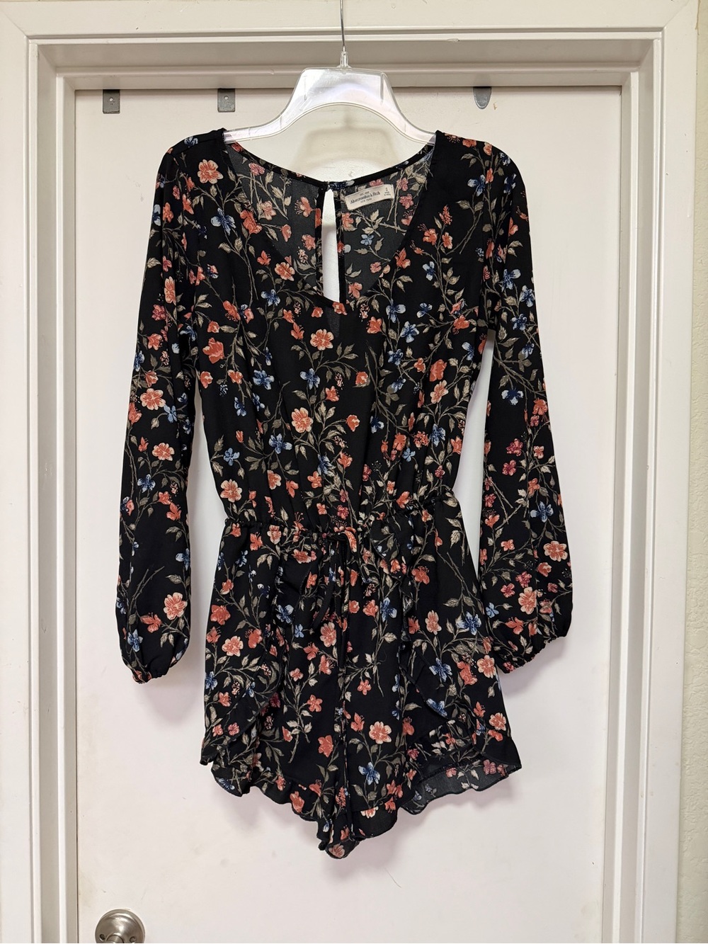 Abercrombie & Fitch Floral Print Long Sleeve Romper Black Size S